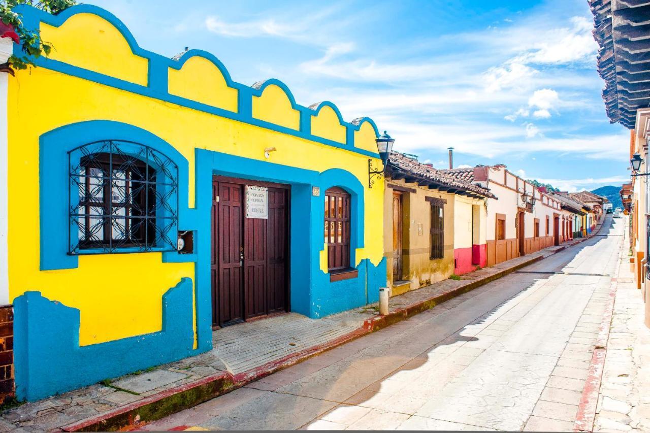 Corazon Corteza San Cristobal de las Casas Bagian luar foto
